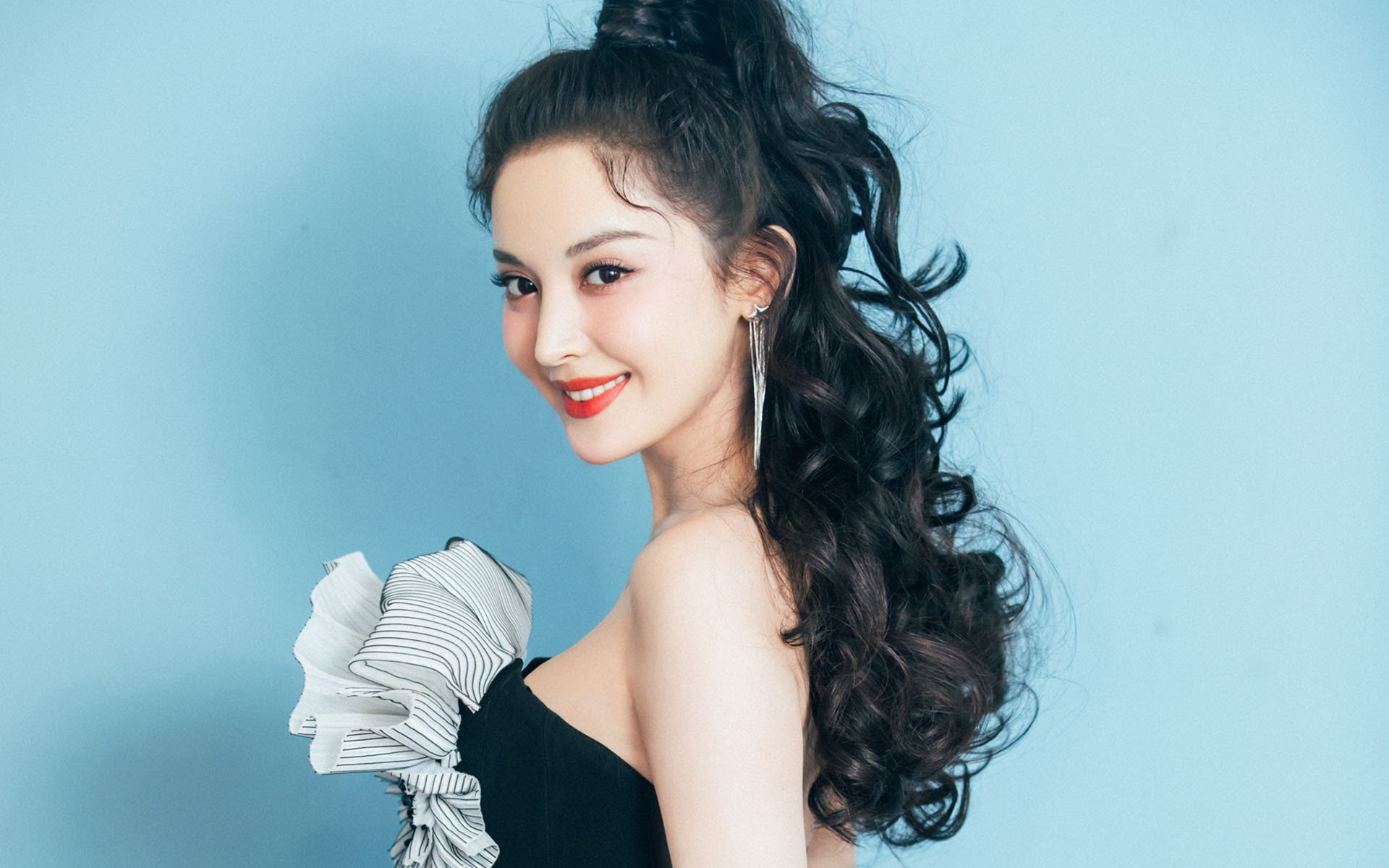 开云kaiyun-加西亚召回前葡萄牙青年国脚迭戈·莫雷拉加入国家队。，葡萄牙足球队菲戈